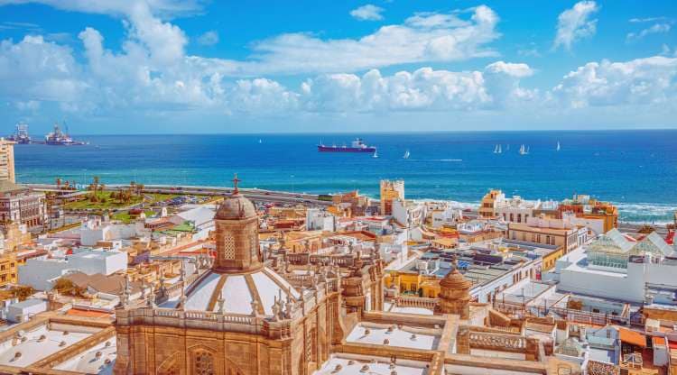 La città di mare di Las Palmas in una crociera Costa
