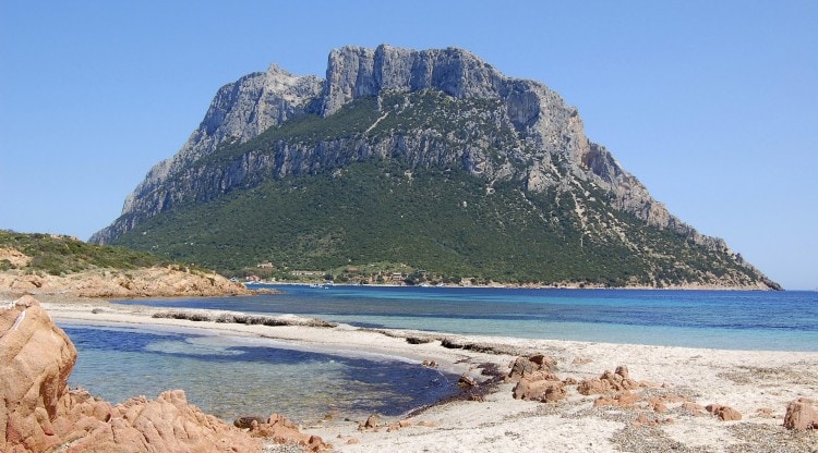 La splendida Costa Smeralda in Sardegna in una crociera Costa
